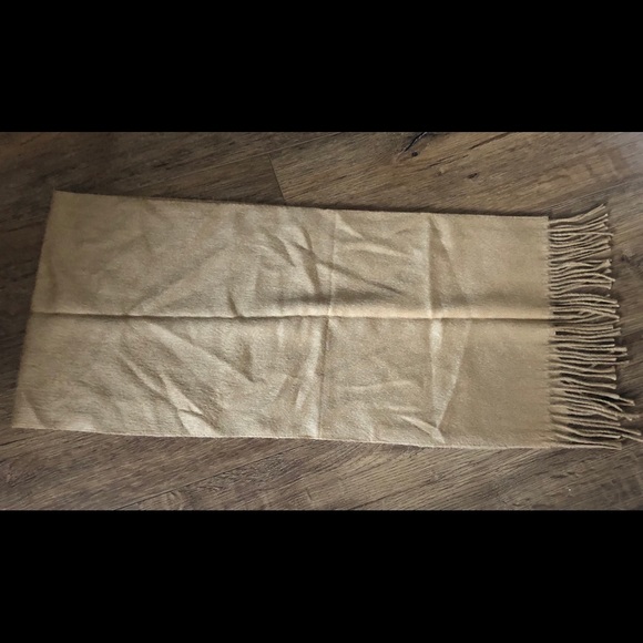 FREE SHIPPING! DIOR-AUTHENTIC Vintage (never worn) Cashmere Scarf - Picture 7 of 7